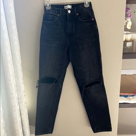 ZARA Straight Leg Ripped Black Distressed Denim - Picture 2 of 7